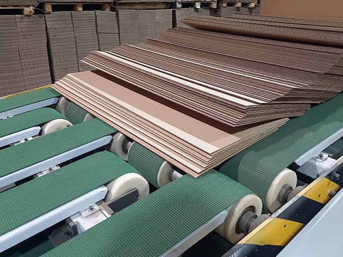 Esbelt conveyor belting in a production line